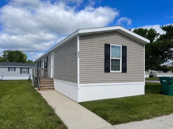 286 Basket Br, Oxford, MI 48371