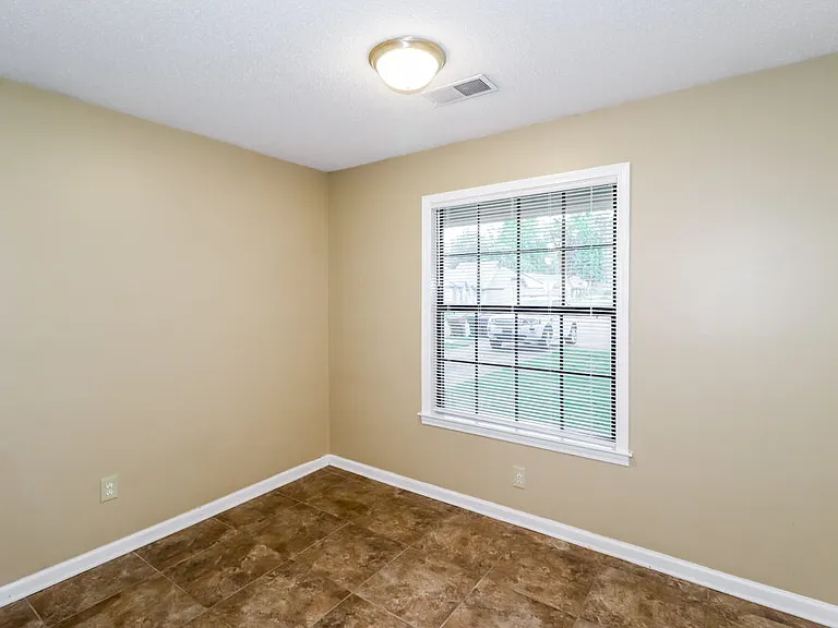 5711 Redford Ave — Photo 6
