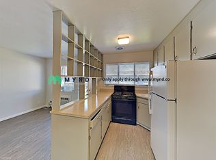 1013 Lochbrae Rd APT 21, Sacramento, CA 95815