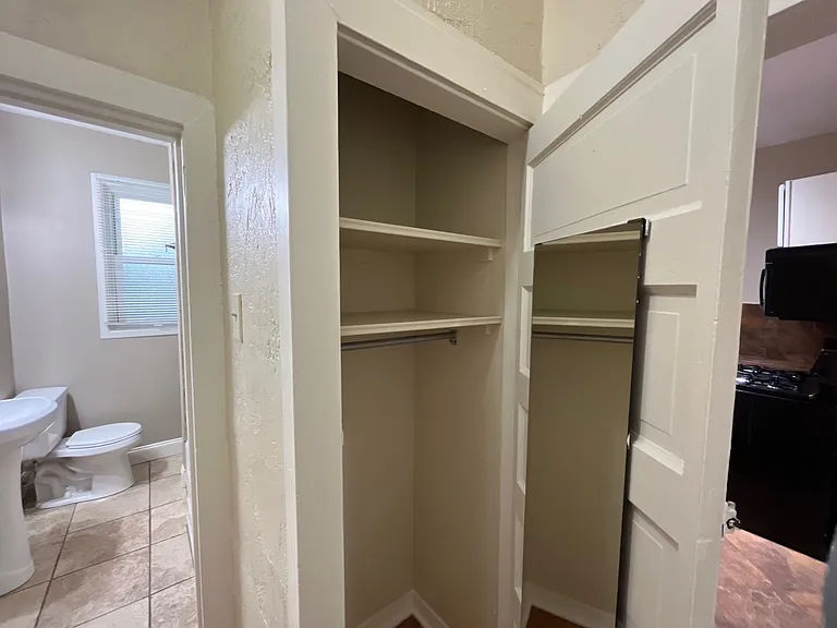 6846 Thomas Blvd #1 — Photo 25