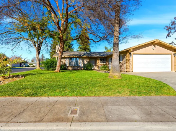 1607 Ashlan Avenue, Clovis, CA 93611