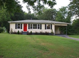 446 Mehaffey Dr, Fairburn, GA 30213