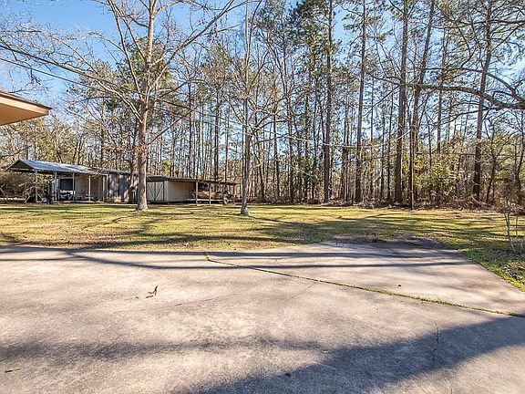 5th image of 235 Brookwood Dr