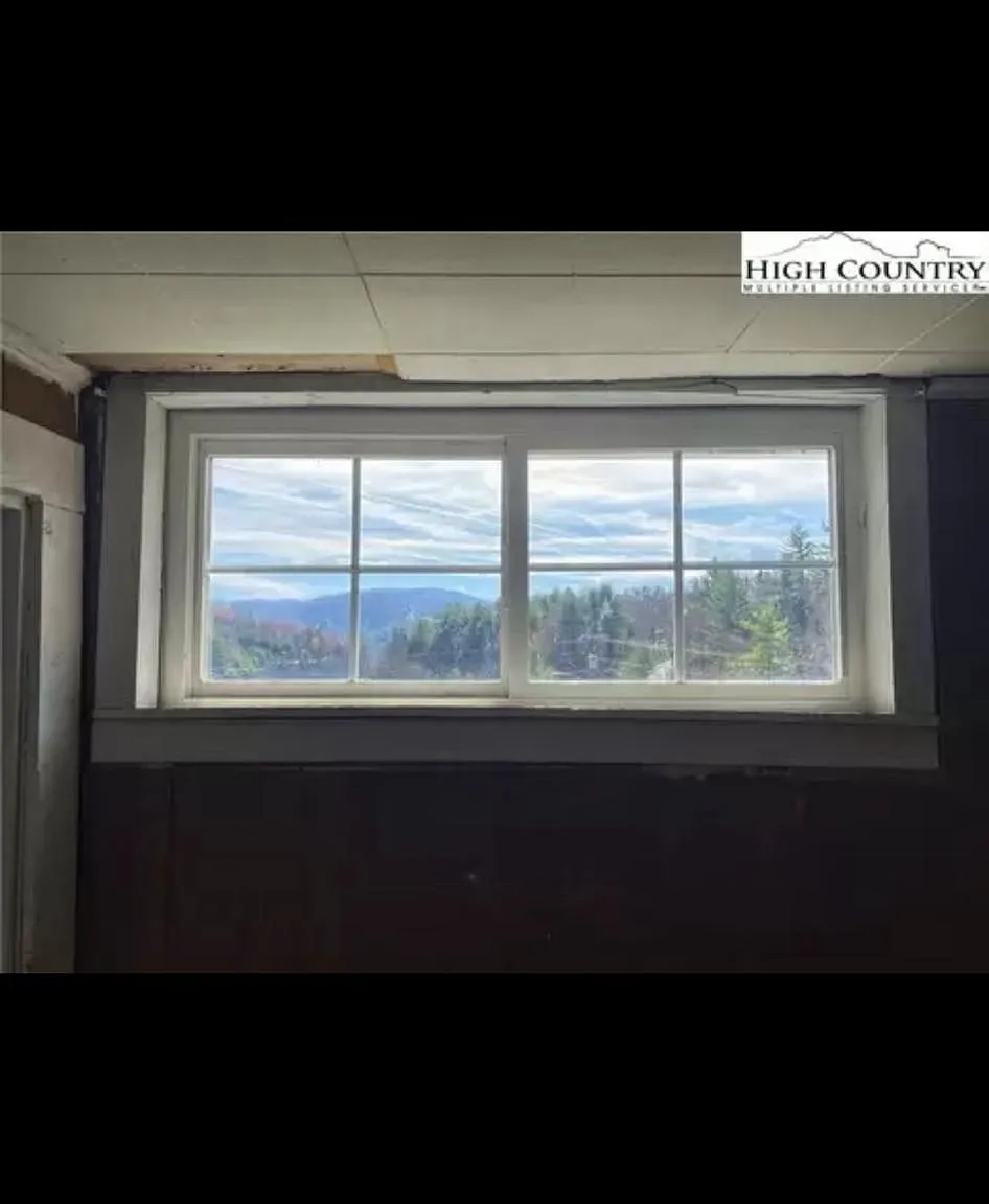 3 bed, 1308 sqft, $2,700 — Photo 4