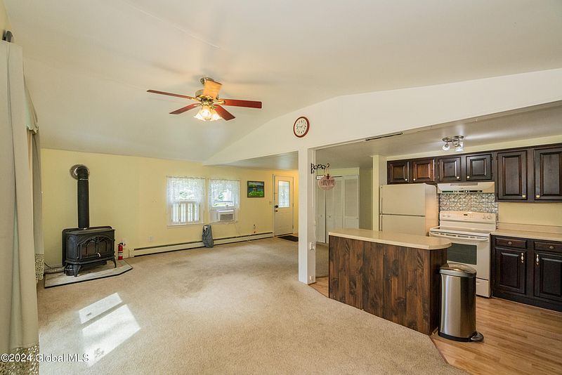 4th image of 63 Gilbert Road