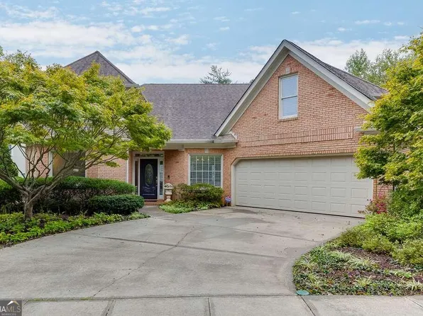 4712 Woodlawn Ct NE, Marietta, GA 30068