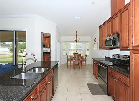4th image of 23024 Cezane Ave
