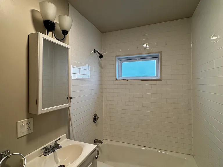 91 Frederick Ave #1 — Photo 8
