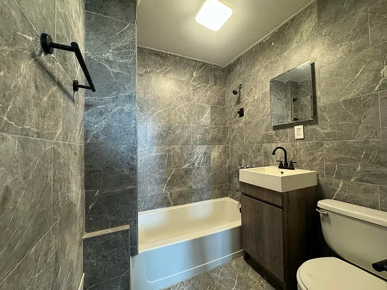 721-727 S 9th St #721 — Photo 12