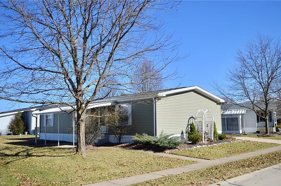 1st image of 68 Periwinkle Dr #68