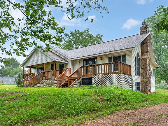 2nd image of 218 Piffy Lane