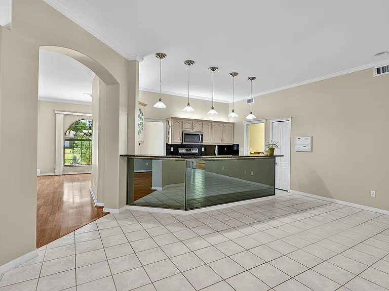 20 Woodford Ln — Photo 41