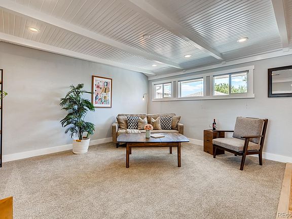 3rd image of 520 Lowell Blvd
