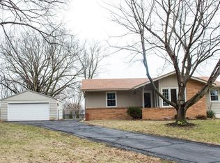 8099 Garrison Rd, Clive, IA 50325