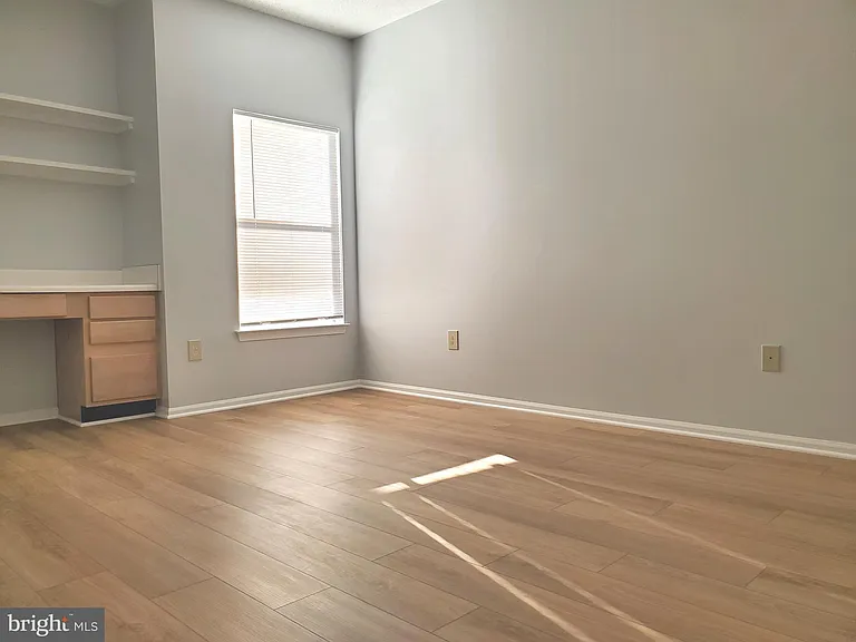 6005 Rosebud Ln #301 — Photo 23