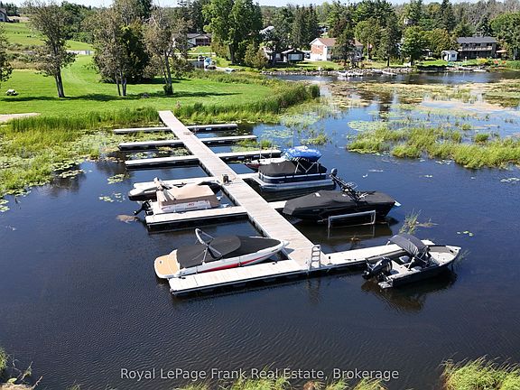 3rd image of 43 Lakeview Blvd