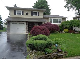 64 Stanton St, Clark, NJ 07066
