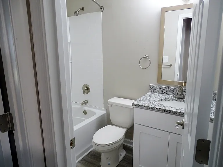 Kingsbridge North — Photo 21