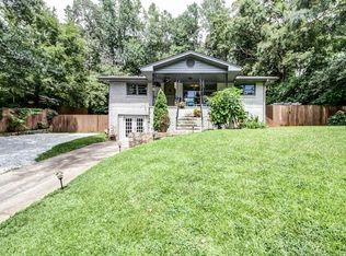 2750 Flagstone Dr, Atlanta, GA 30316