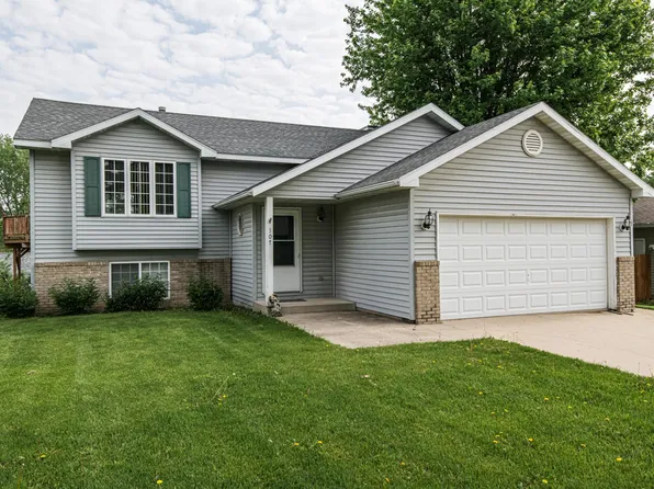 307 2nd St SE, Eyota, MN 55934