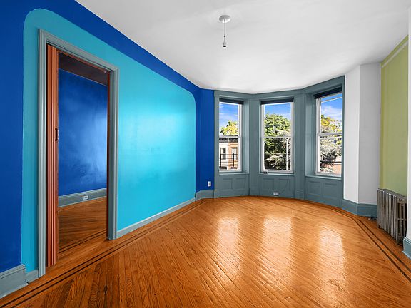 5th image of 336 Park Pl