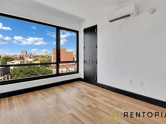 4th image of 1134 Fulton St #625