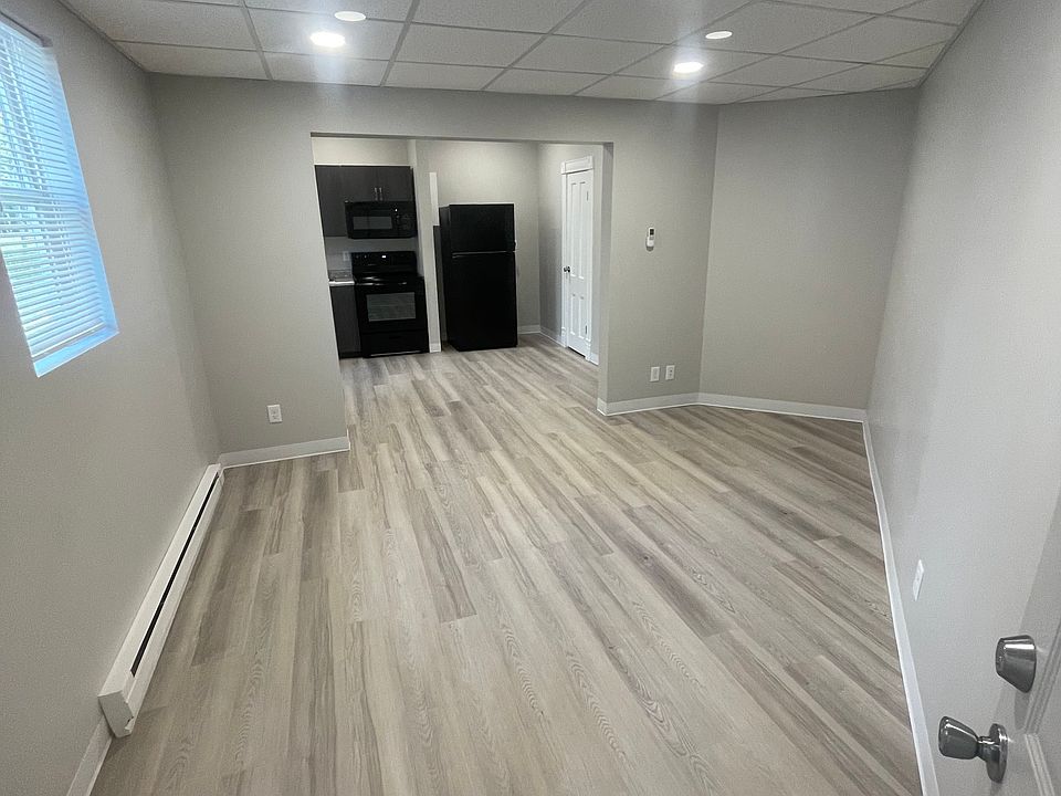 2nd image of 601 5th Ave #8