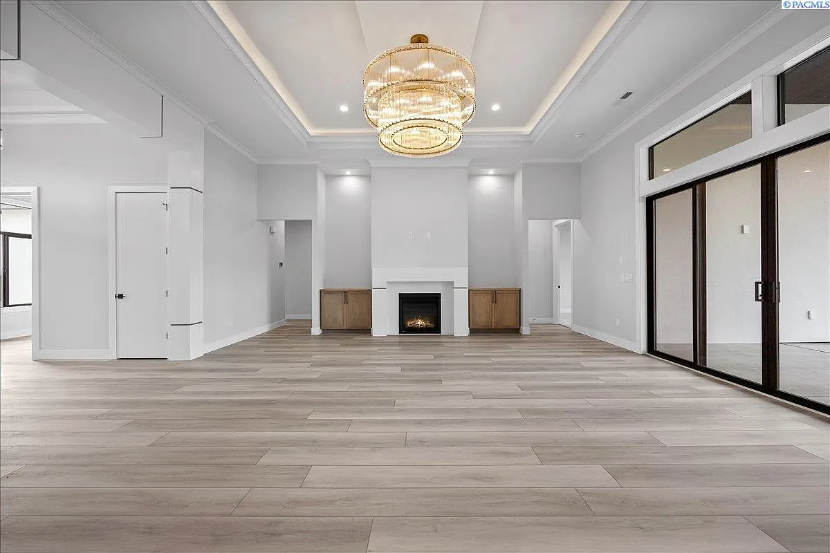 12804 Clark Fork Rd photo 1