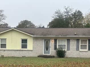 10112 W Oak Dr, Bon Aqua, TN 37025