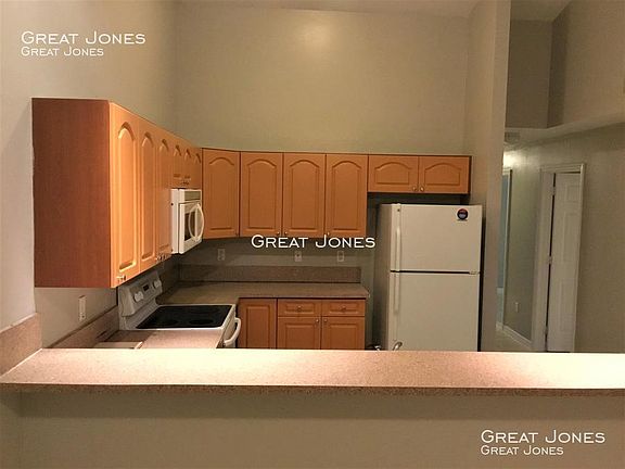 3rd image of 4849/4851 29th St SW