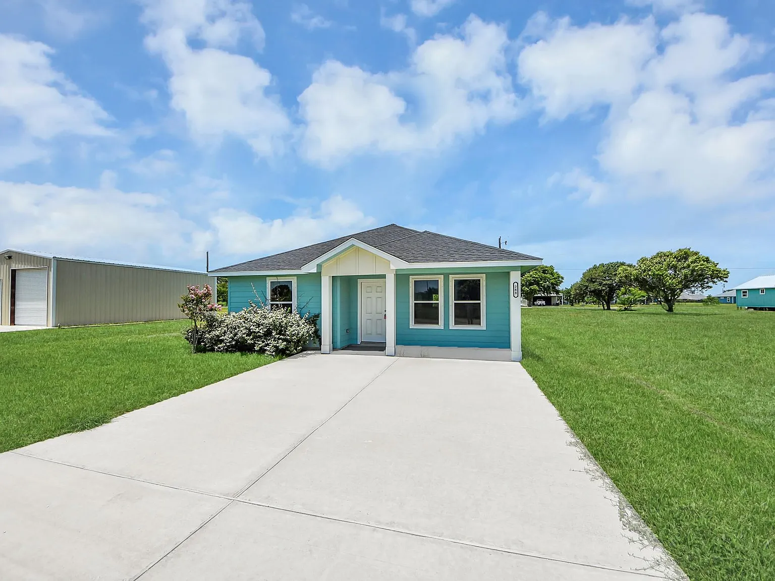 3 bed, 2.0 bath, $1,850 — Photo 3