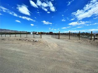 8459 W Simon Dr, Golden Valley, AZ 86413