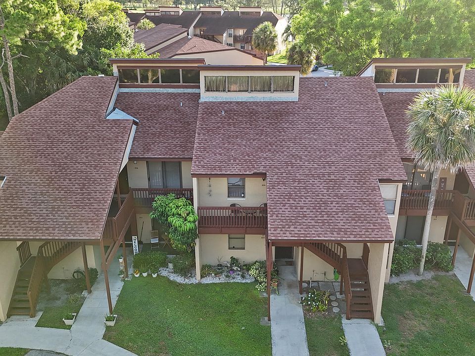 1st image of 804 Lakeview Circle