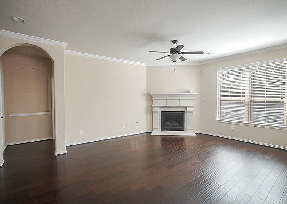 1st image of 154 Hearthshire Cir