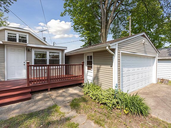 5th image of 25031 Lake Shore Dr