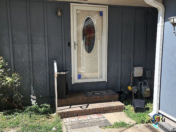 Side door at garage 