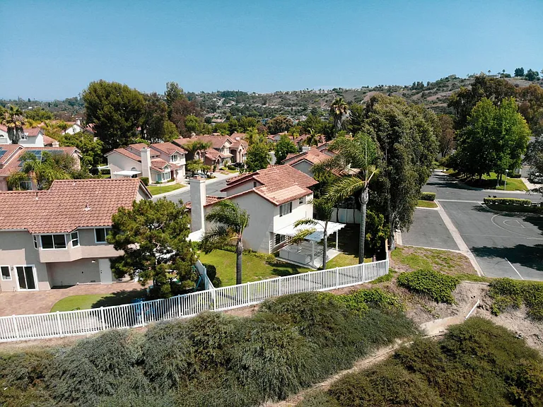 24332 Kings Vw — Photo 12