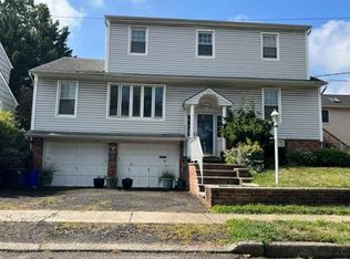 5 Andrew Ct, Bloomfield, NJ 07003