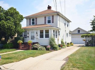 196 Park Ave, Bethpage, NY 11714