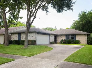 6818 Harpers Dr, Richmond, TX 77469