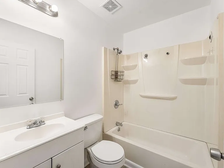 4558 Brooke Valley Dr — Photo 42