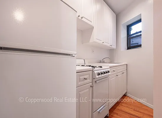 Rented by Copperwood Real Estate | media 6