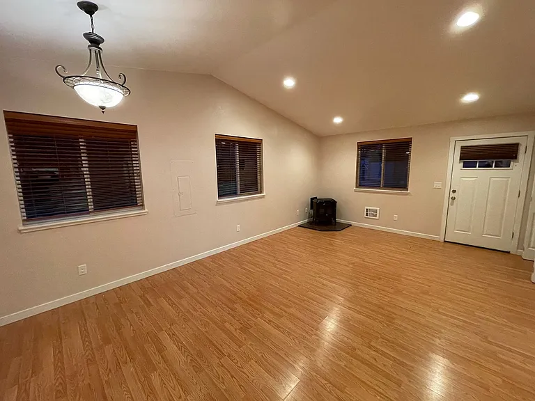 4391 Masterson Rd — Photo 5