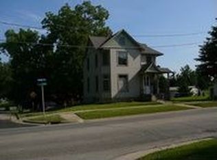 824 12th Ave, Monroe, WI 53566