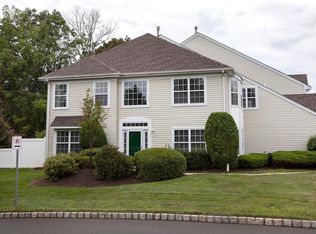 701 Harrowgate Ln #64, New Hope, PA 18938