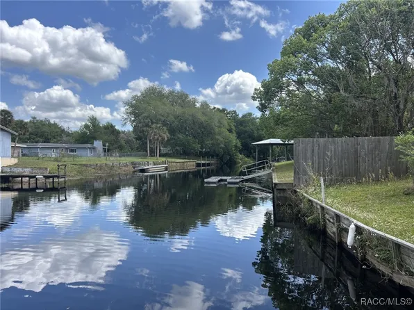 9402 E Southgate Dr, Inverness, FL 34450