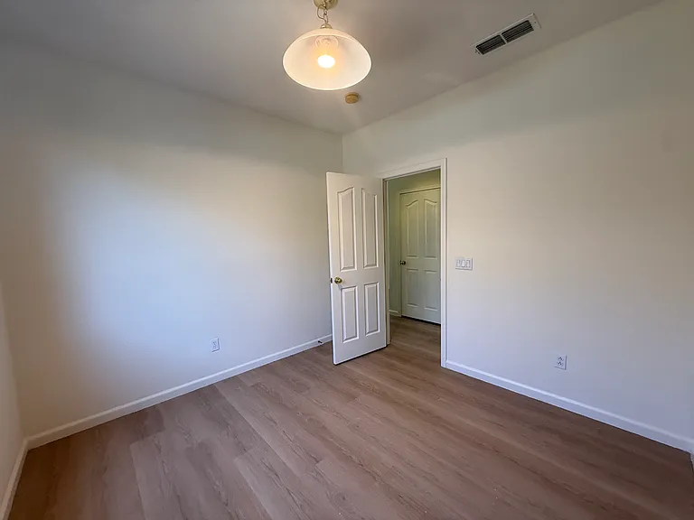9633 McKenna Dr — Photo 9