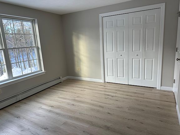 3rd image of 16 Corn Swamp Rd
