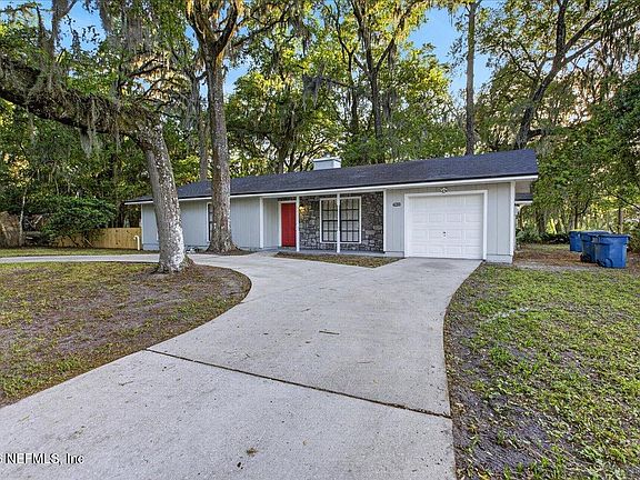 2nd image of 420 NITRAM Avenue