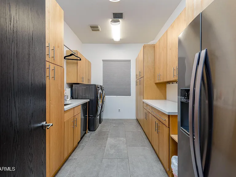 4514 N 35th Pl — Photo 10